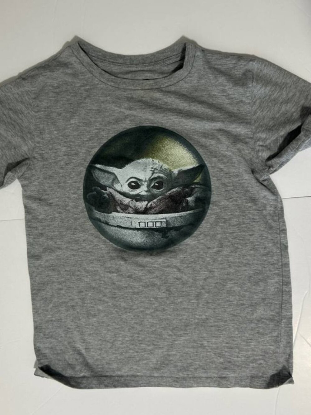 Star Wars The Mandalorian Grogu Baby Yoda Graphic Tee Youth L 🛸✨